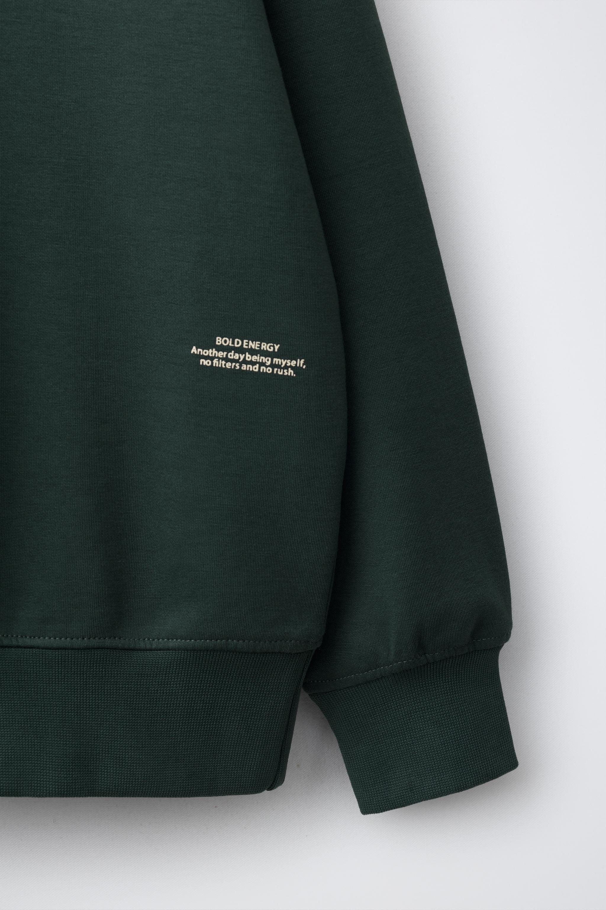 TEXT PRINT INTERLOCK SWEATSHIRT AND JOGGER SET